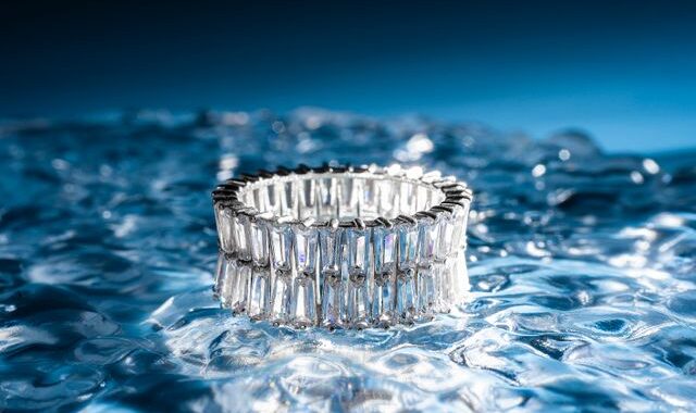 baguette diamond ring